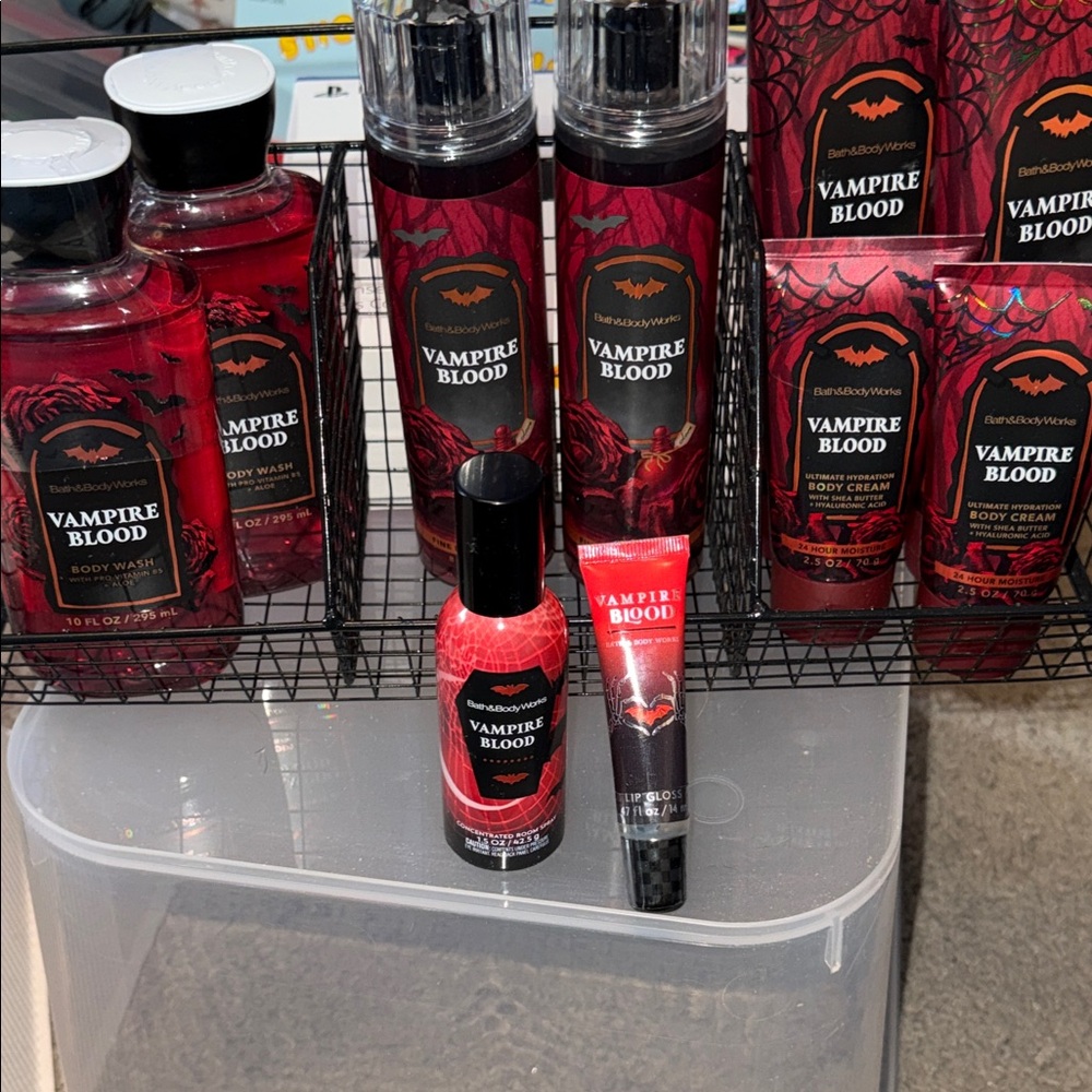 10 pieces- Bath & Body Works Vampire Blood Collection.